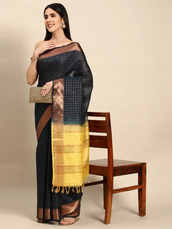 Blue_colour_Silk_Blend_Saree_for_Women