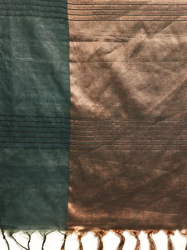 Green_colour_Silk_Blend_Saree_for_Women