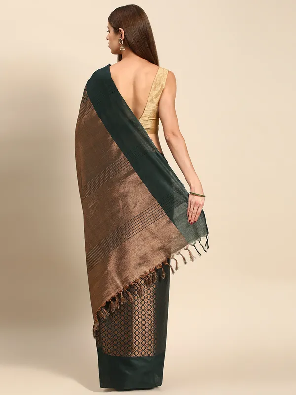 Green_colour_Silk_Blend_Saree_for_Women