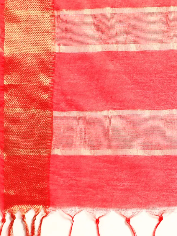 Peach_colour_Silk_Blend_Saree_for_Women