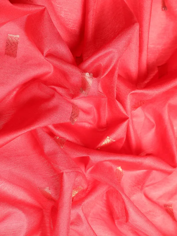 Peach_colour_Silk_Blend_Saree_for_Women