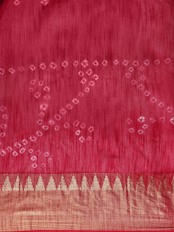 Magenta_colour_Silk_Blend_Saree_for_Women