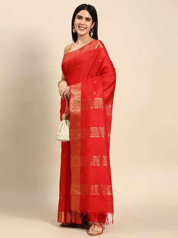 Red_colour_Silk_Blend_Saree_for_Women