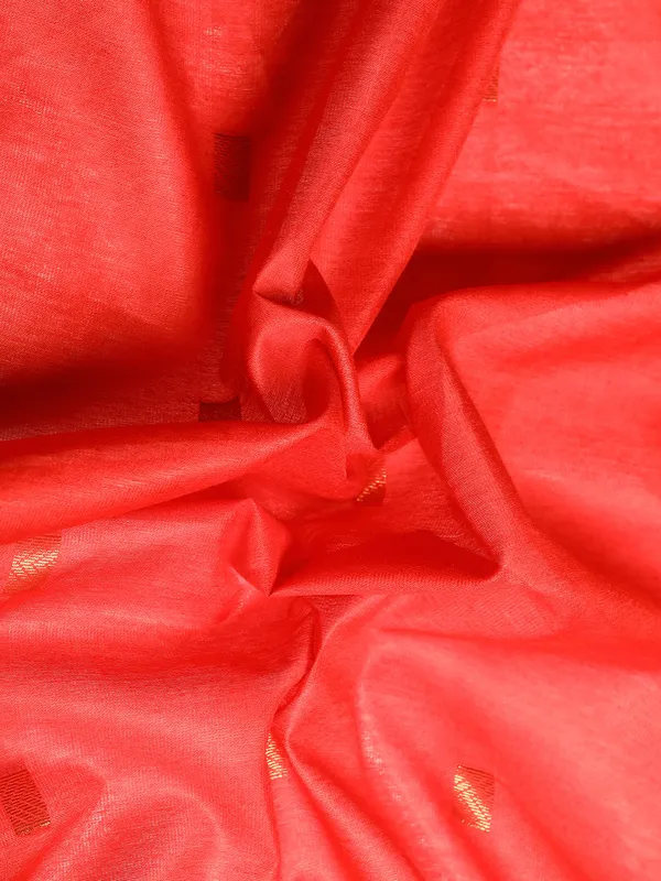 Red_colour_Silk_Blend_Saree_for_Women