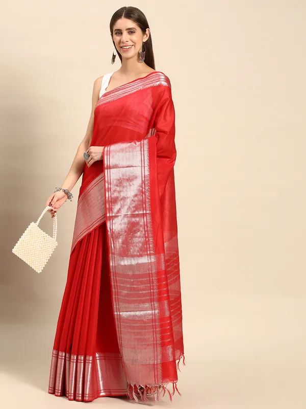Red_colour_Silk_Blend_Saree_for_Women