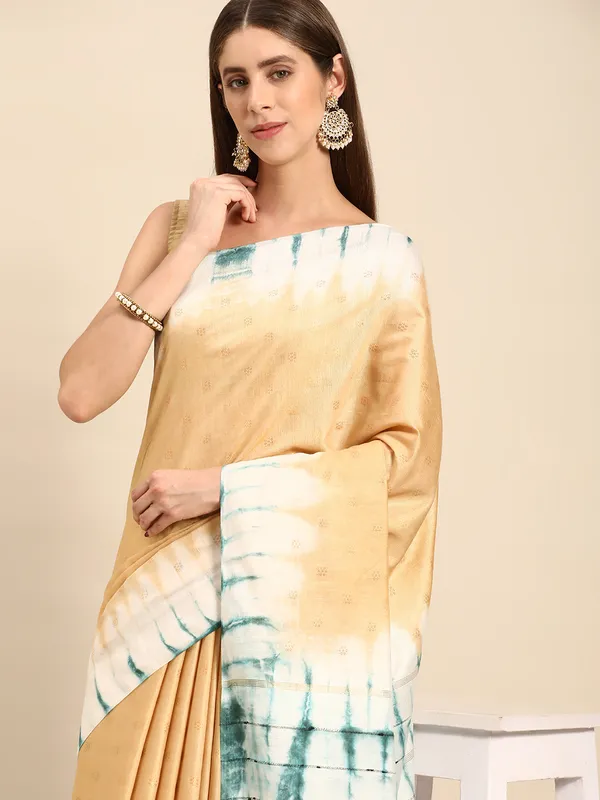White_colour_Silk_Blend_Saree_for_Women