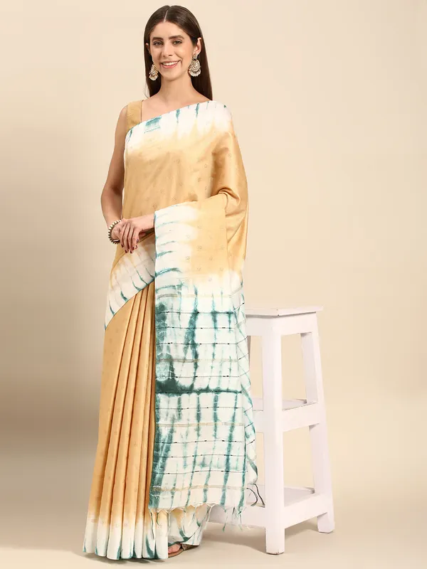 White_colour_Silk_Blend_Saree_for_Women