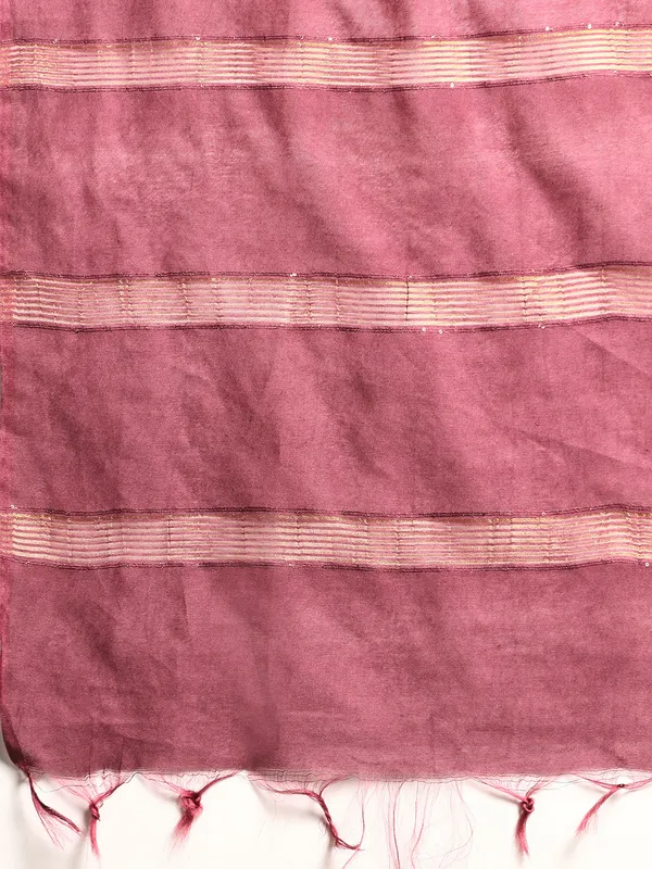 Beige_colour_Silk_Blend_Saree_for_Women