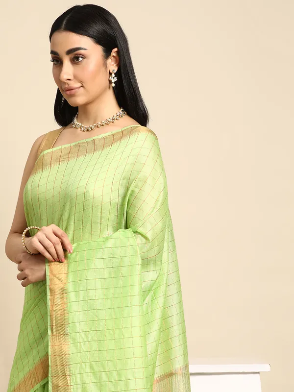 Green_colour_Silk_Blend_Saree_for_Women