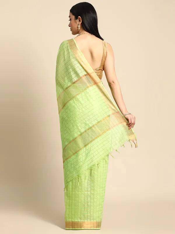 Green_colour_Silk_Blend_Saree_for_Women