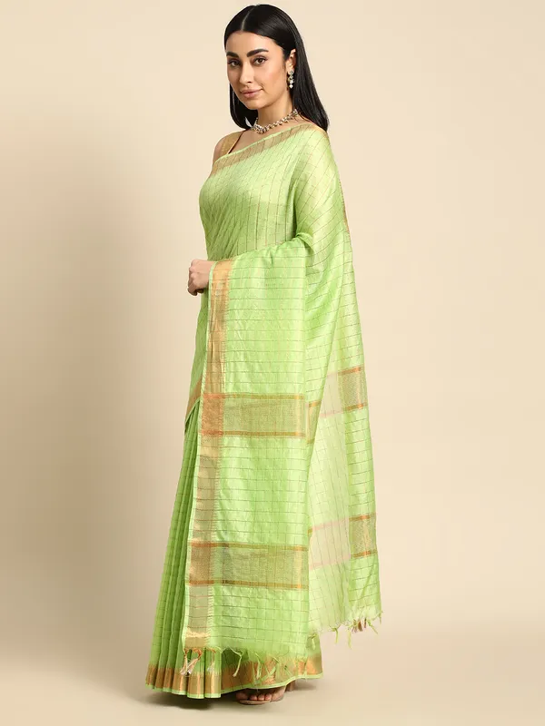 Green_colour_Silk_Blend_Saree_for_Women
