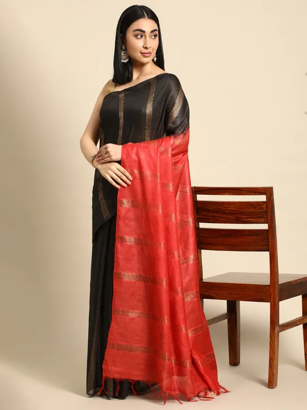 Black_colour_Silk_Blend_Saree_for_Women