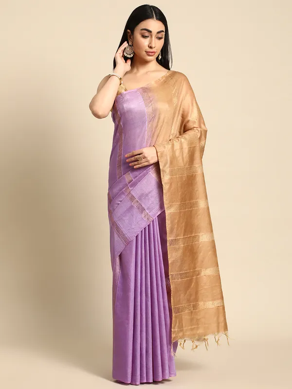 Purple_colour_Silk_Blend_Saree_for_Women