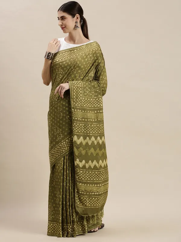 Green_colour_Silk_Blend_Saree_for_Women