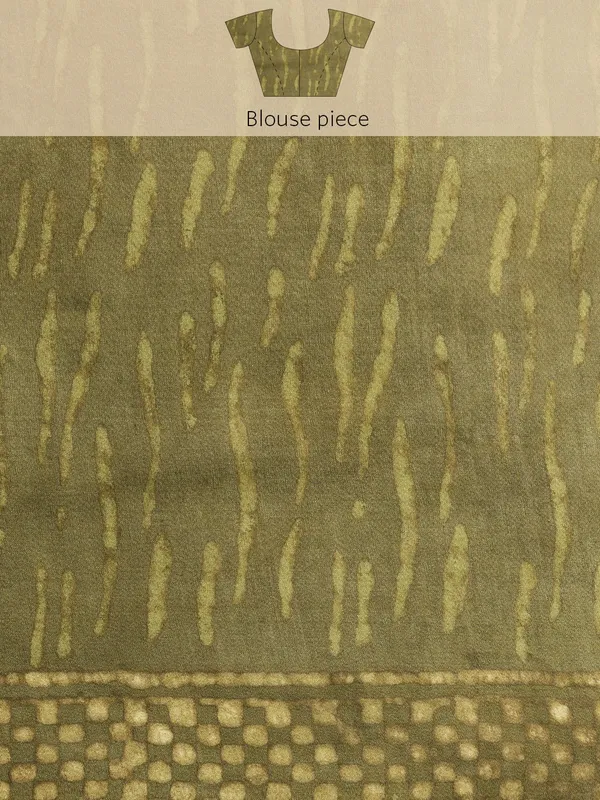 Green_colour_Silk_Blend_Saree_for_Women