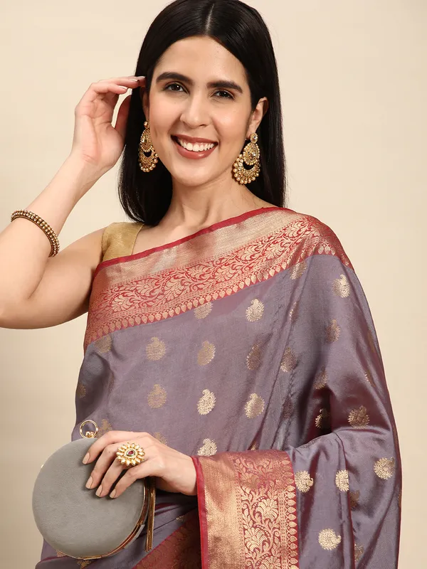 Grey_colour_Silk_Blend_Saree_for_Women