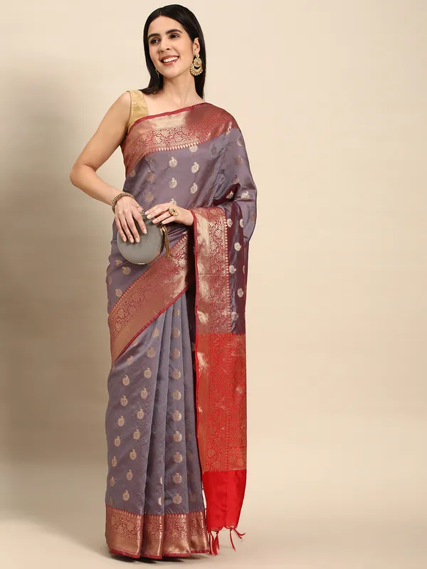 Grey_colour_Silk_Blend_Saree_for_Women