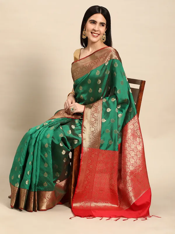 Green_colour_Silk_Blend_Saree_for_Women