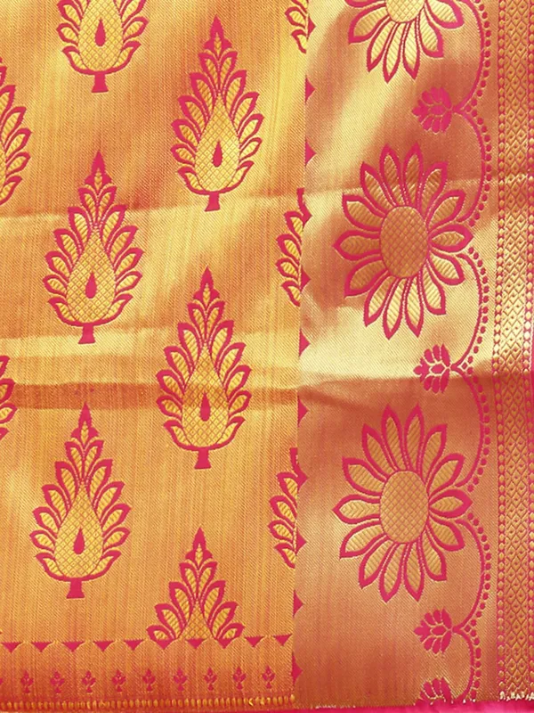 Pink_colour_Silk_Blend_Saree_for_Women