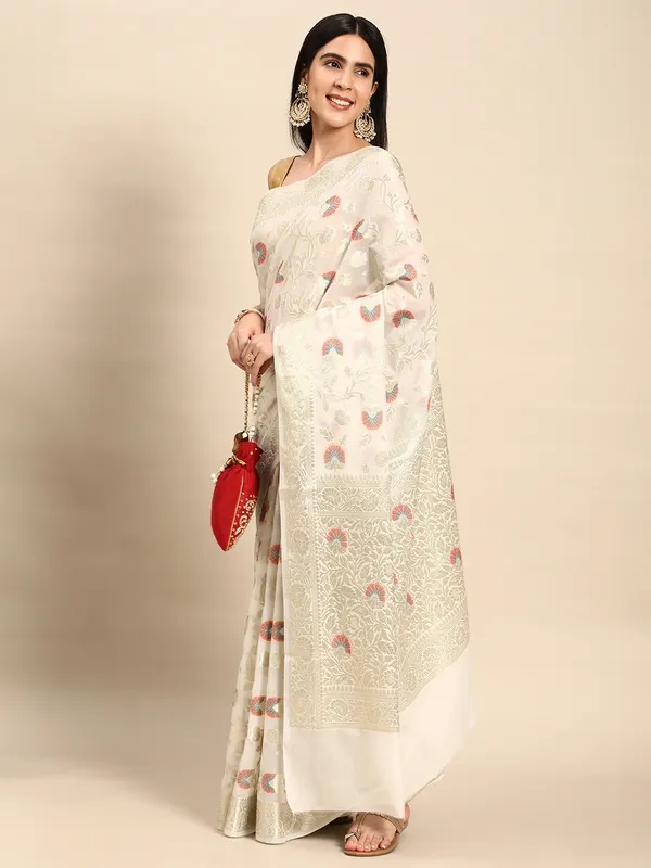 White_colour_Silk_Blend_Saree_for_Women