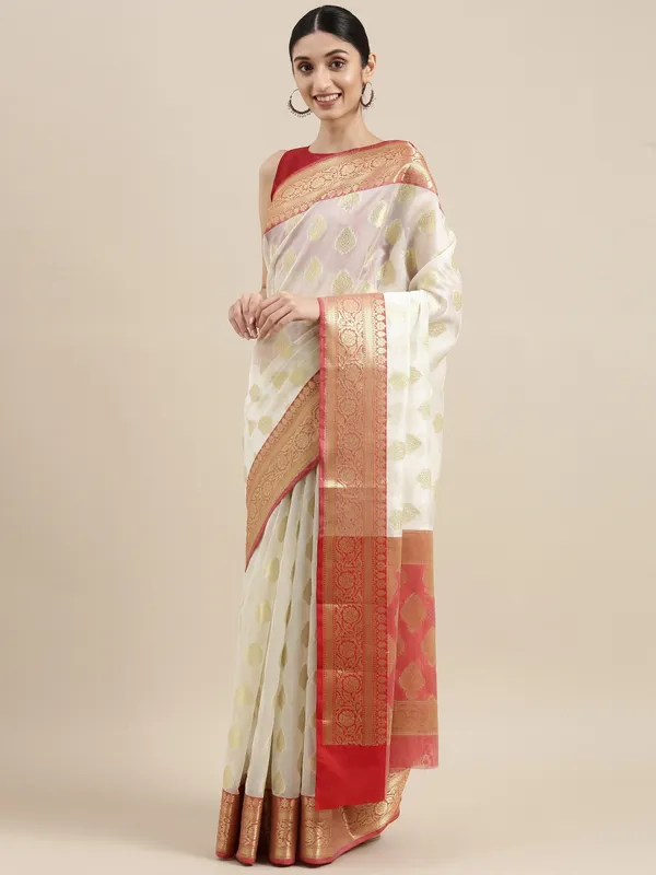 White_colour_Silk_Blend_Saree_for_Women