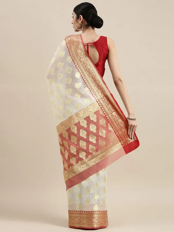 White_colour_Silk_Blend_Saree_for_Women
