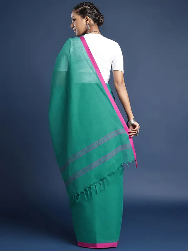 Blue_colour_Pure_Cotton_Saree_for_Women