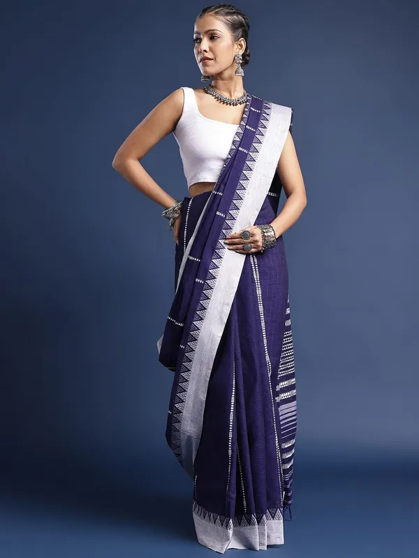 Blue_colour_Pure_Cotton_Saree_for_Women