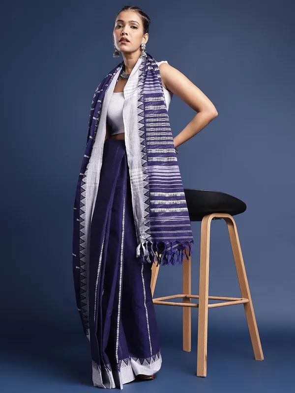 Blue_colour_Pure_Cotton_Saree_for_Women