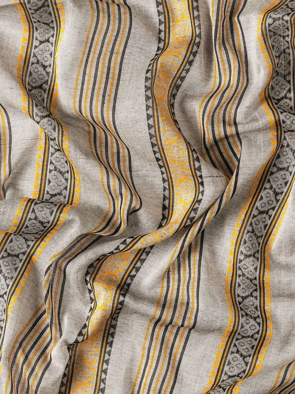 Grey_colour_Pure_Cotton_Saree_for_Women