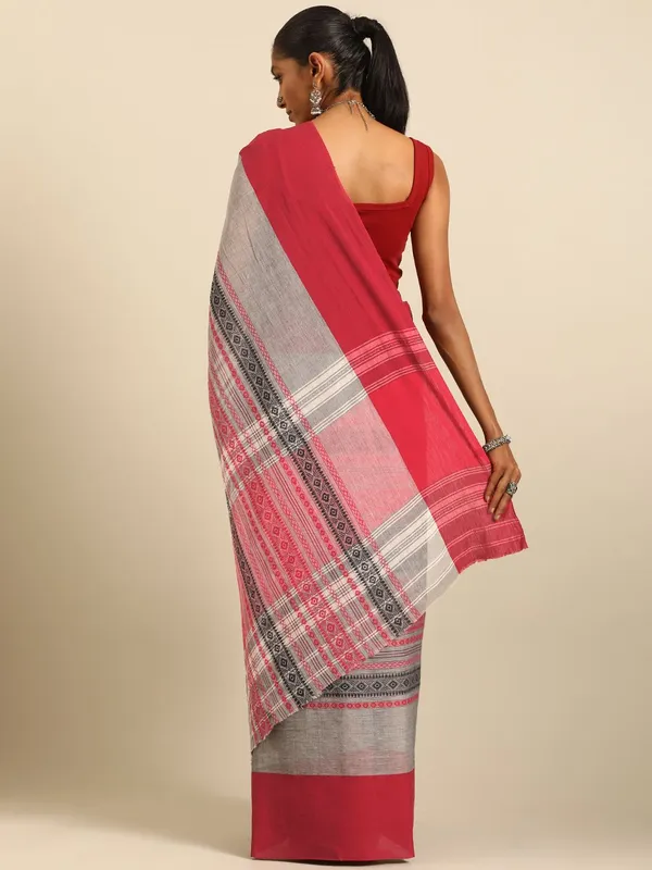 Grey_colour_Pure_Cotton_Saree_for_Women