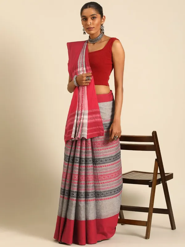 Grey_colour_Pure_Cotton_Saree_for_Women