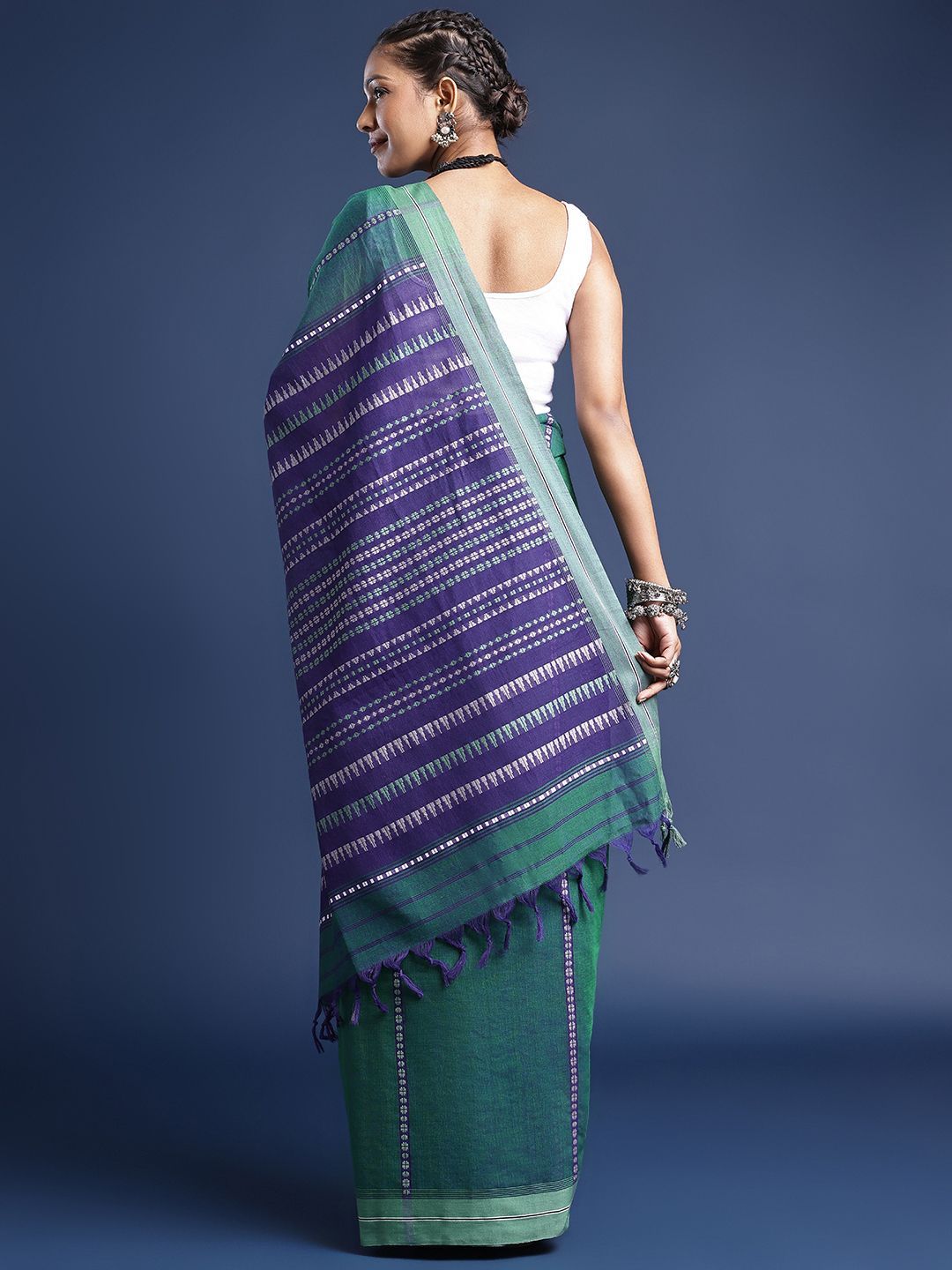 Green_colour_Pure_Cotton_Saree_for_Women