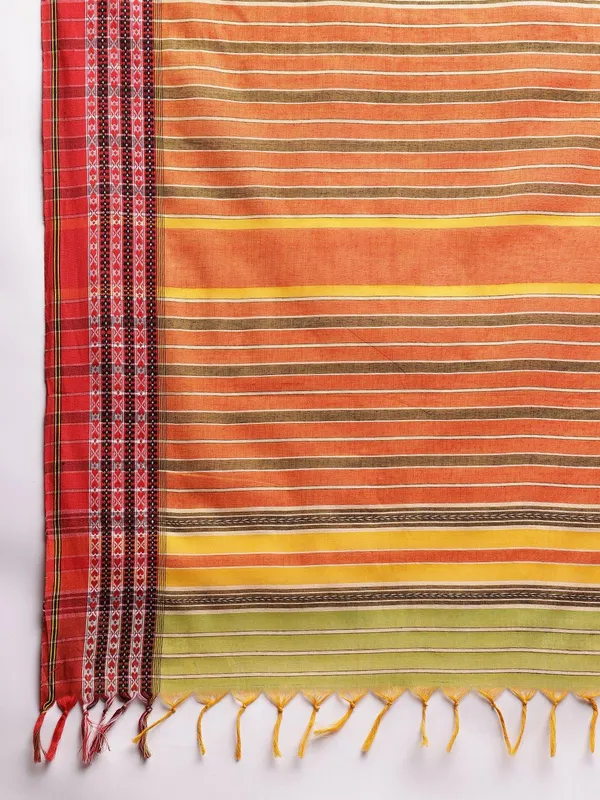 Green_colour_Pure_Cotton_Saree_for_Women