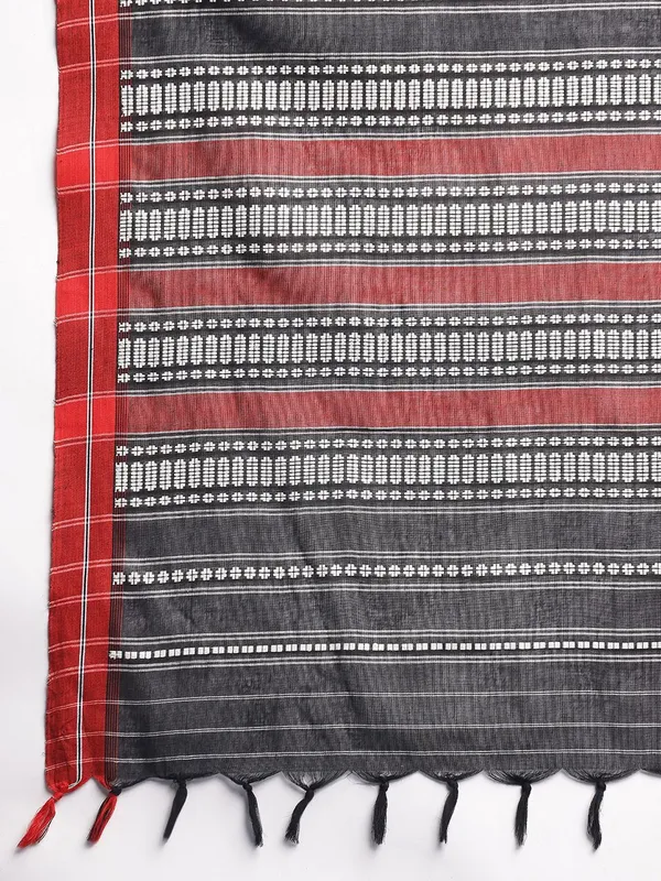 Black_colour_Pure_Cotton_Saree_for_Women