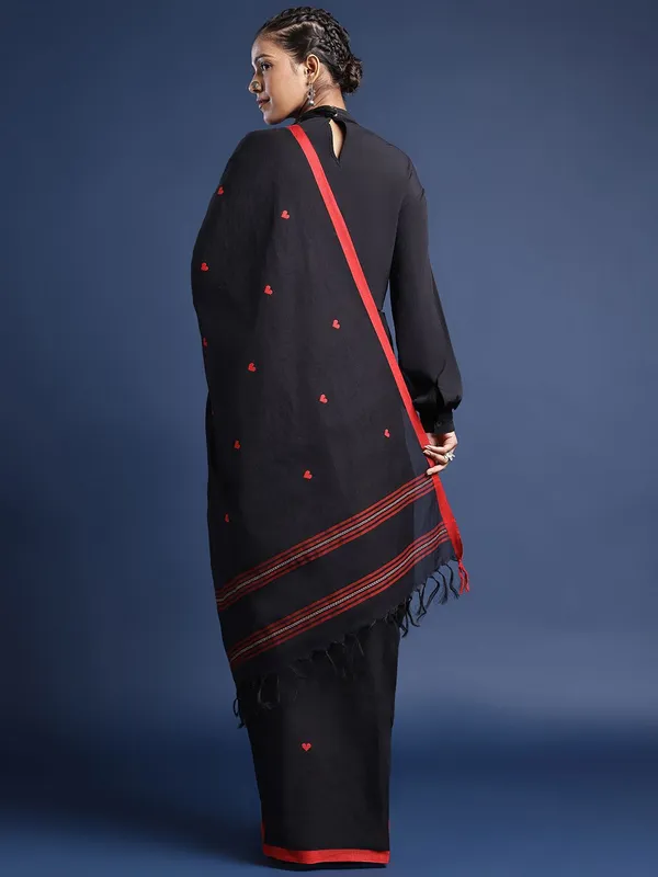 Black_colour_Pure_Cotton_Saree_for_Women