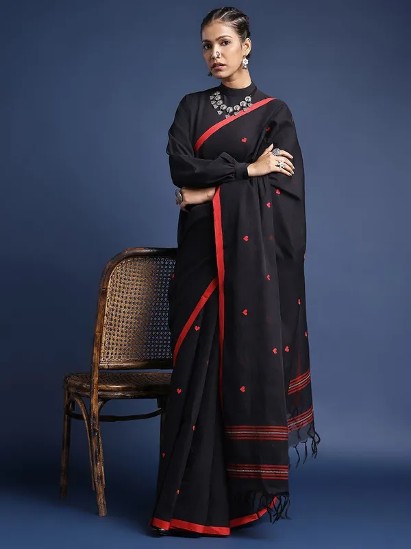 Black_colour_Pure_Cotton_Saree_for_Women