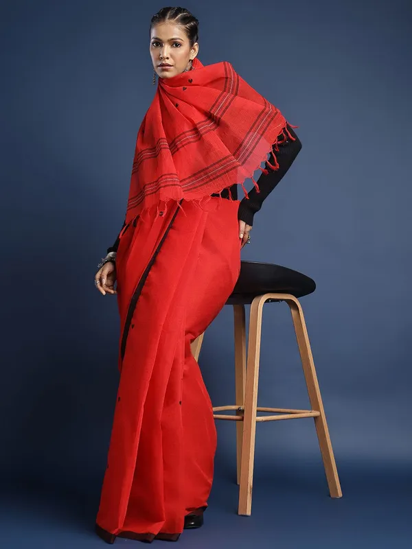 Red_colour_Pure_Cotton_Saree_for_Women