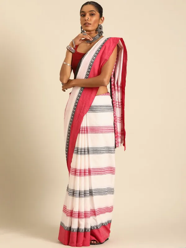 White_colour_Pure_Cotton_Saree_for_Women