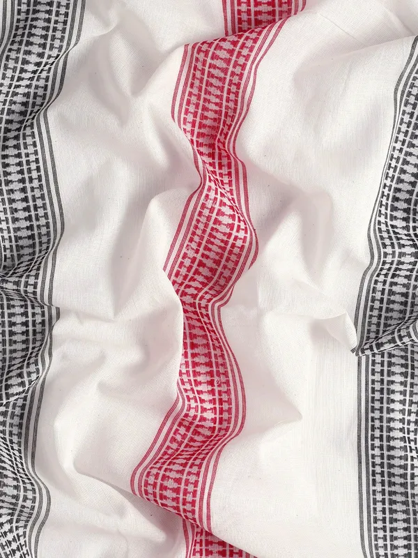 White_colour_Pure_Cotton_Saree_for_Women