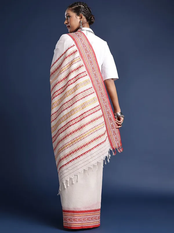 White_colour_Pure_Cotton_Saree_for_Women