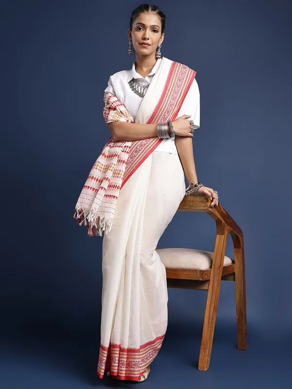 White_colour_Pure_Cotton_Saree_for_Women