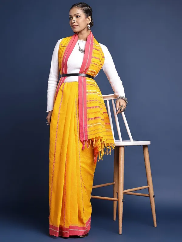 Yellow_colour_Pure_Cotton_Saree_for_Women