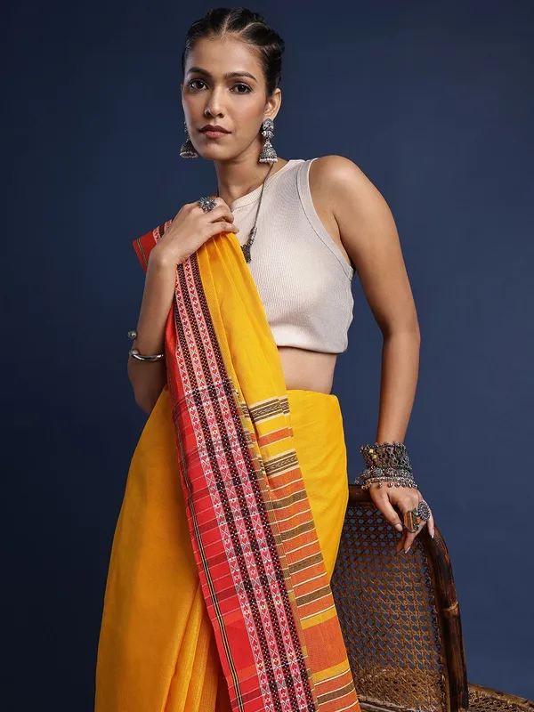 Yellow_colour_Pure_Cotton_Saree_for_Women