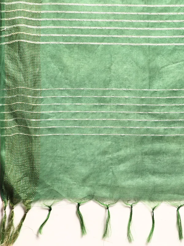 Green_colour_Silk_Blend_Saree_for_Women