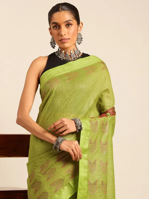 Green_colour_Silk_Blend_Saree_for_Women