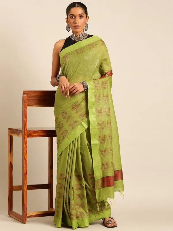 Green_colour_Silk_Blend_Saree_for_Women