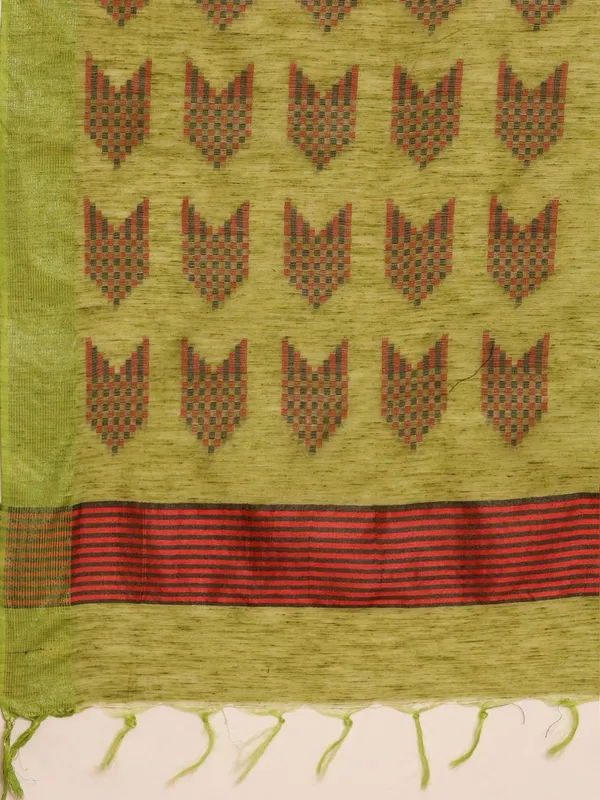 Green_colour_Silk_Blend_Saree_for_Women