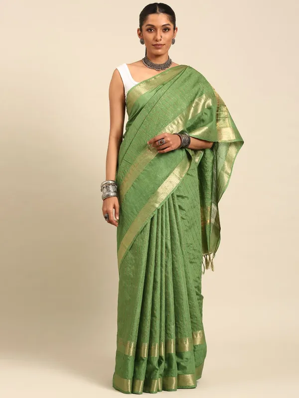 Green_colour_Silk_Blend_Saree_for_Women