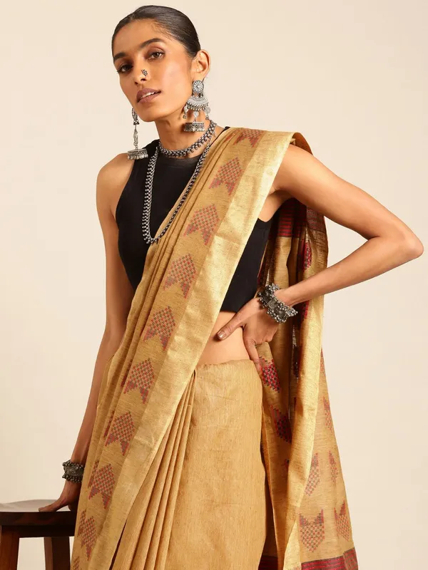 Brown_colour_Silk_Blend_Saree_for_Women